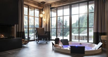 Romantik Chalet mit Whirlpool und Terrasse