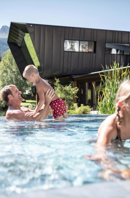 Family Chalet with pool